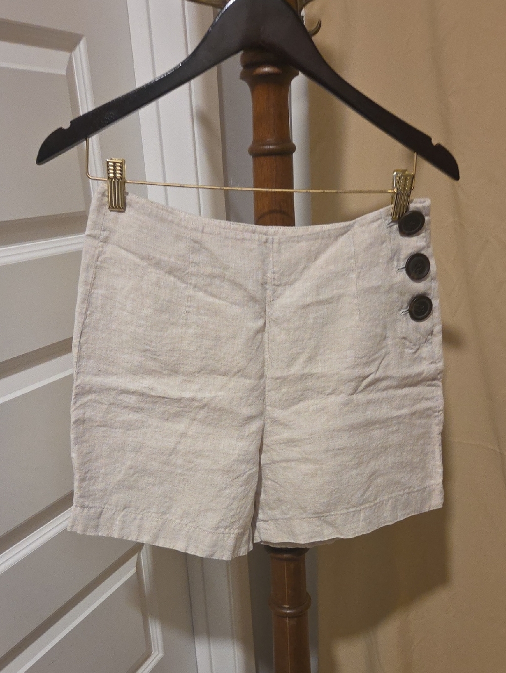 Boden High-Waist Cream Linen-Blend Shorts with Side Buttons